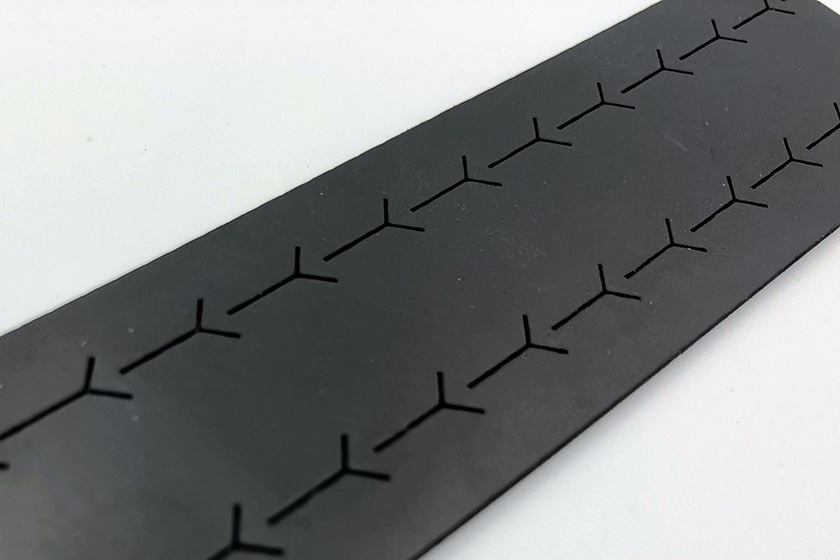 0.2㎜幅の溝加工